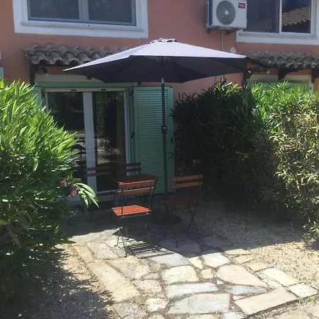 Harmony House Corfu 2 Virós