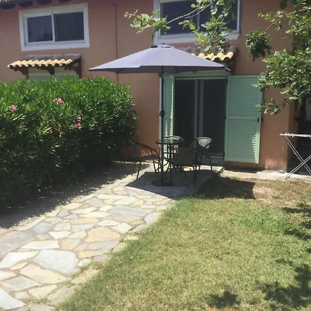 아파트 Harmony House Corfu 2 *